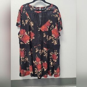 Torrid Floral And Lace Short Sleeve Blouse‎ Size 3X